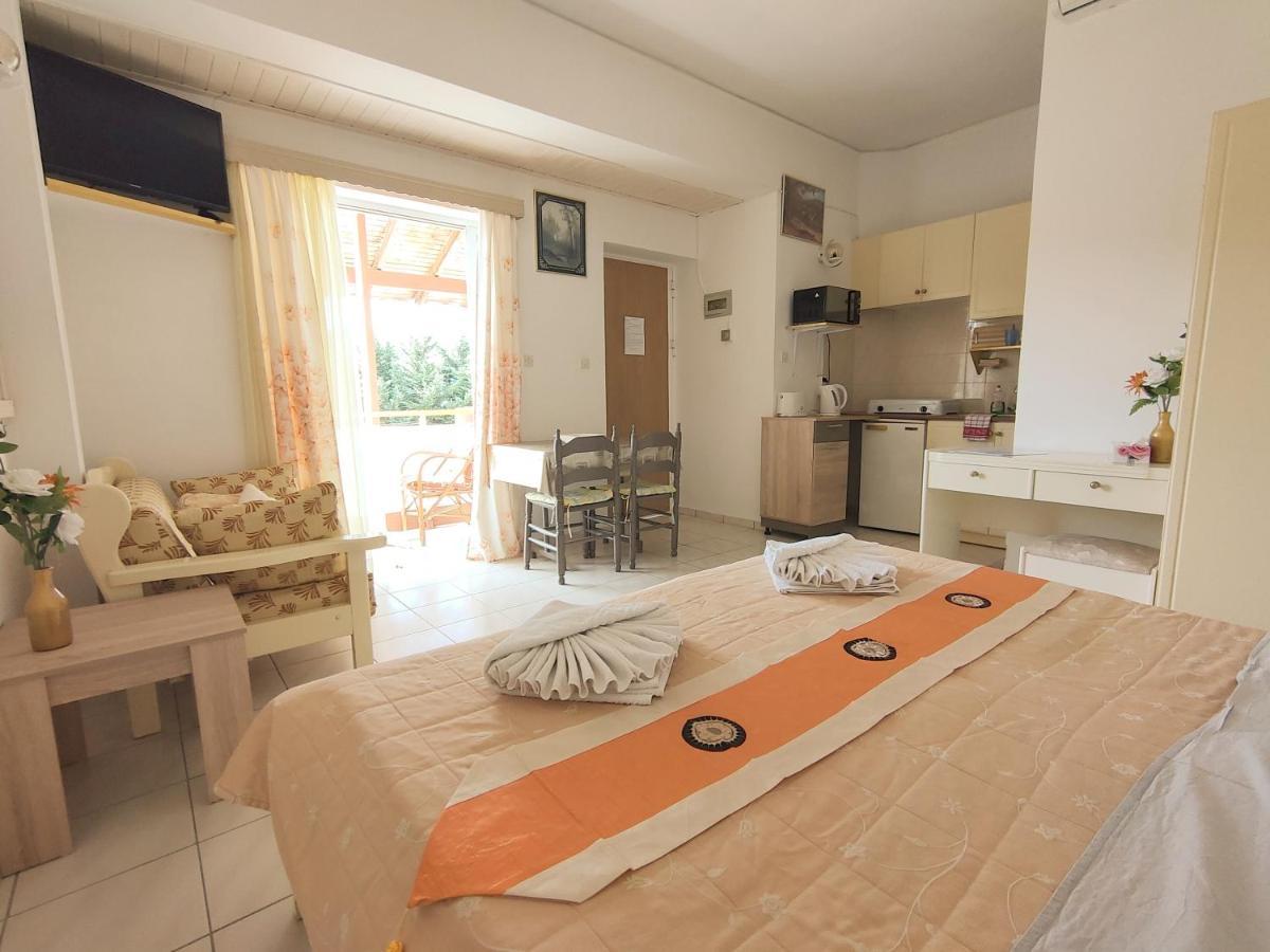 Evli Apartment Rethymno  Bagian luar foto
