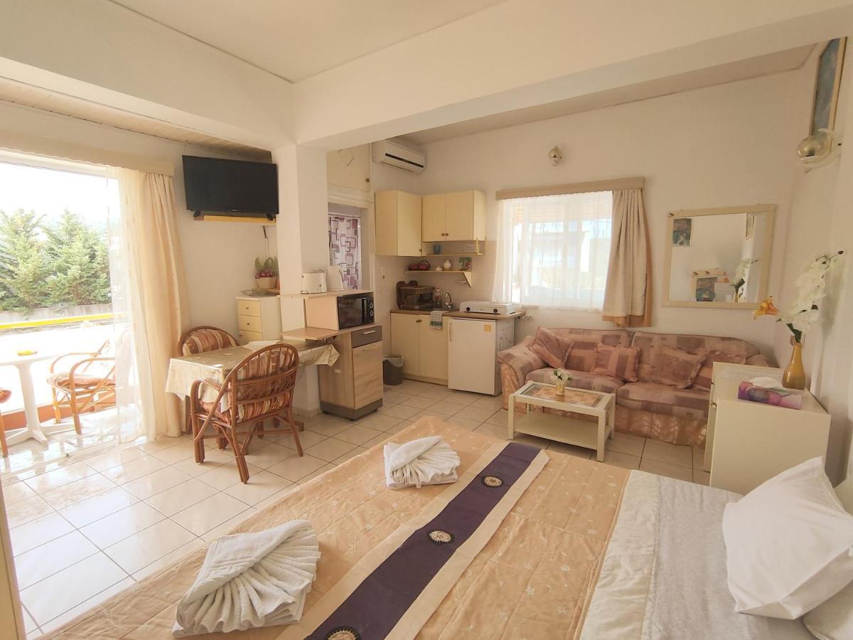 Evli Apartment Rethymno  Bagian luar foto