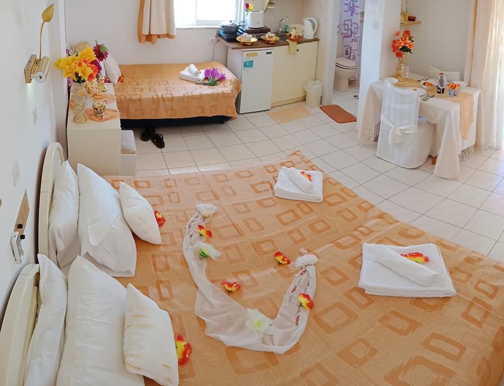 Evli Apartment Rethymno  Bagian luar foto