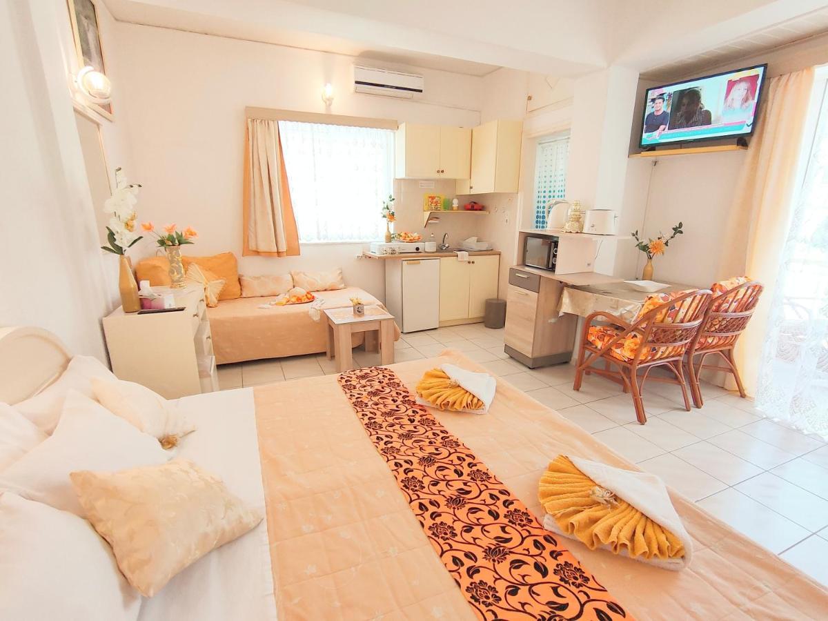 Evli Apartment Rethymno  Bagian luar foto